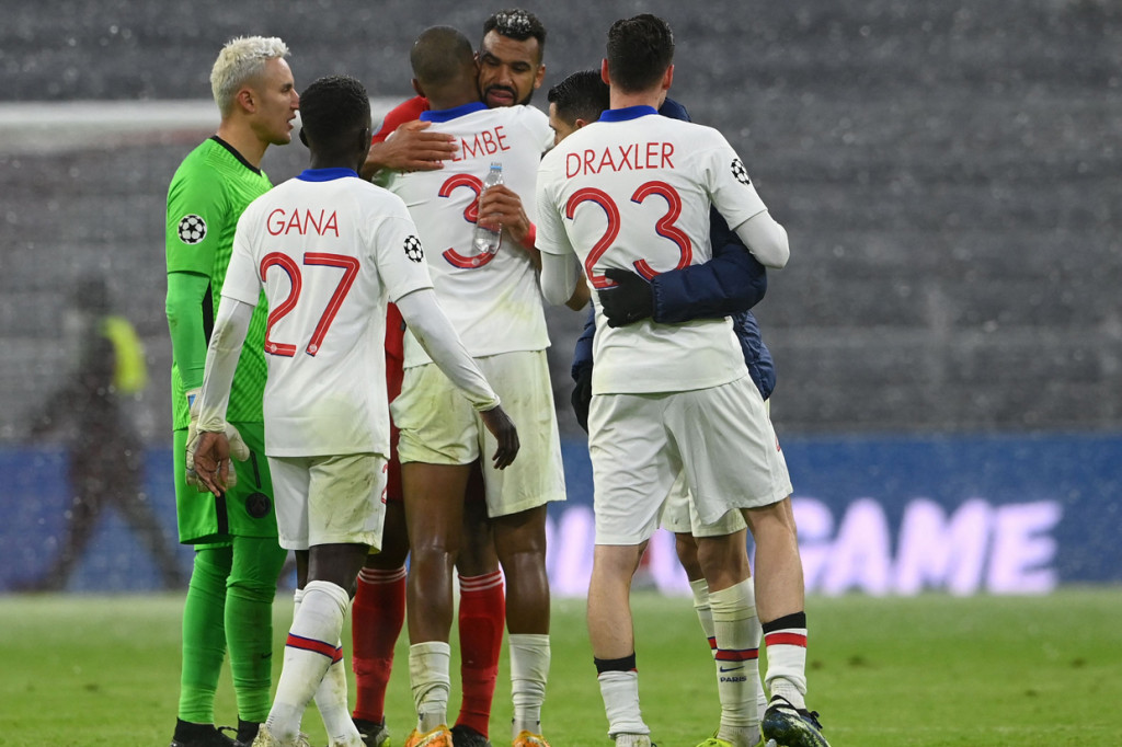 Dengan hasil ini, PSG memperoleh keuntungan besar dalam kelolosan ke semifinal karena hanya butuh minimal hasil seri saja di leg kedua sepekan lagi. Sementara itu Bayern wajib menang paling tidak 2-0.