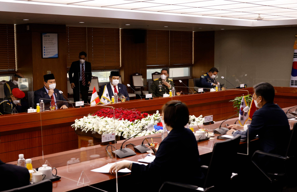 Berdasarkan keterangan resmi Kemhan, kunjungan kehormatan Prabowo disambut dengan upacara militer. Dalam acara ini, kedua negara sepakat mempererat kerja sama militer yang selama ini sudah berjalan dengan baik. 
