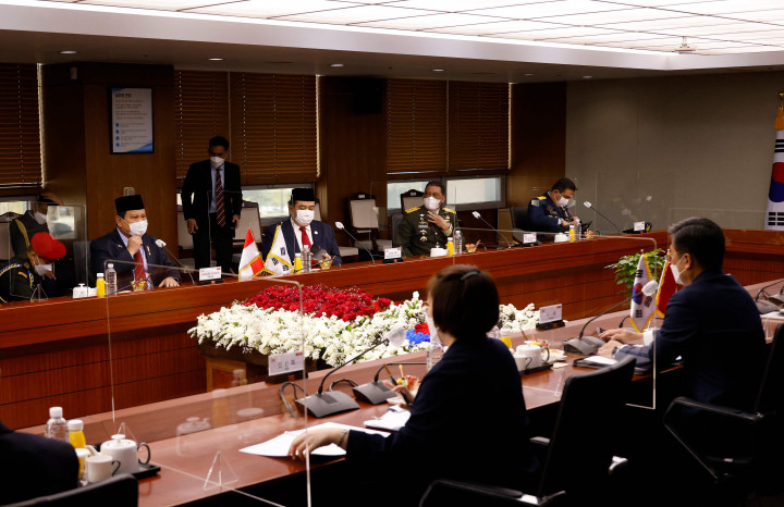 Berdasarkan keterangan resmi Kemhan, kunjungan kehormatan Prabowo disambut dengan upacara militer. Dalam acara ini, kedua negara sepakat mempererat kerja sama militer yang selama ini sudah berjalan dengan baik. 
