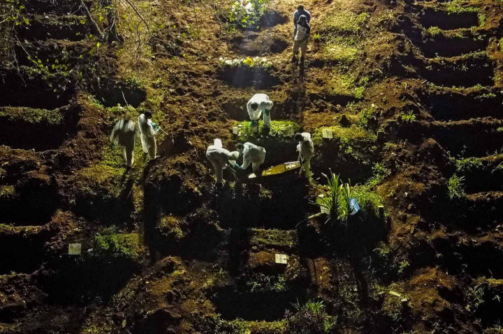 Kementerian Kesehatan Brasil menyatakan bahwa 4.195 orang telah meninggal karena virus tersebut.