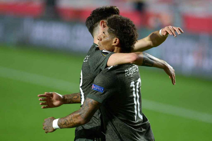 Marcus Rashford membuka keunggulan Setan Merah pada menit ke-31. Setelah mengejar umpan jauh kiriman Victor Lindelof, Rashford berhasil mengendalikan bola sebelum memperdaya kiper Rui Silva dengan sepakan ke pojok kanan gawang.