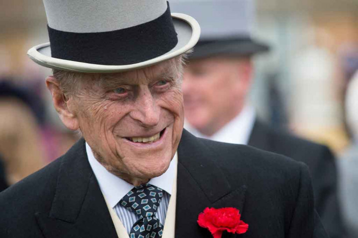 Pangeran Philip, suami Ratu Elizabeth II dan tokoh terkemuka dalam keluarga kerajaan Inggris selama hampir tujuh dekade, meninggal dunia di usia 99 tahun, pada Jumat, 9 April 2021. Dia akan berusia 100 tahun pada Juni mendatang.