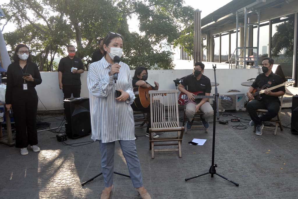 Sementara itu, CEO Medcom.id Kania Sutisnawinata menyampaikan bahwa Ramadan tahun ini diberi tema 'Ramadan Penuh Syukur'. Karena dalam kondisi krisis akibat pandemi sejak tahun lalu, Medcom.id dan Media Group masih tetap konsisten berkarya.