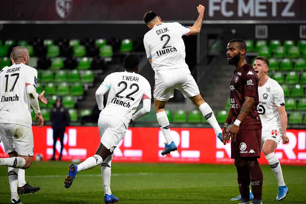 Semenit jelang bubaran waktu normal, Celik mengunci kemenangan Lille menjadi 2-0 saat menuntaskan situasi sepak pojok dengan tembakan menyilang demi menaklukkan Oukidja.