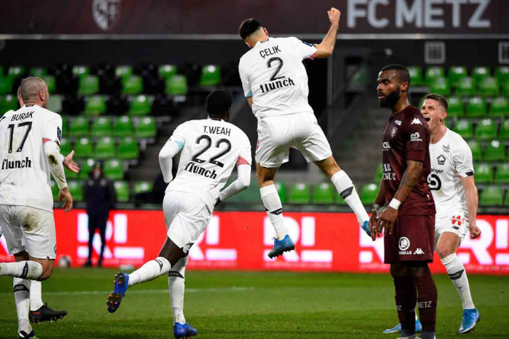 Semenit jelang bubaran waktu normal, Celik mengunci kemenangan Lille menjadi 2-0 saat menuntaskan situasi sepak pojok dengan tembakan menyilang demi menaklukkan Oukidja.