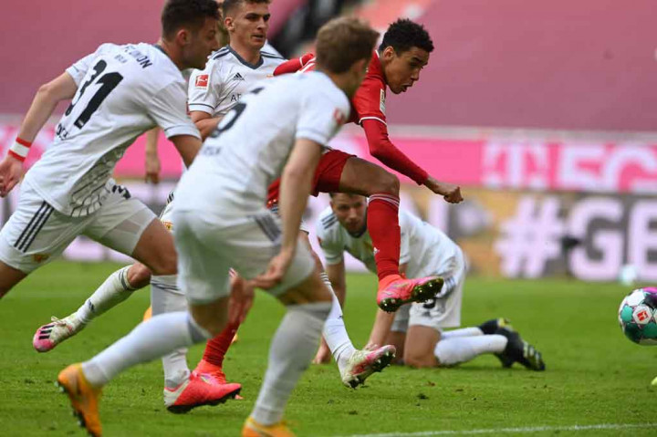 Berawal dari antisipasi tak sempurna barisan pertahanan Union atas situasi tendangan bebas, bola kembali dikuasai oleh Thomas Mueller yang kemudian mengirimkannya ke dalam kotak penalti dan disambut Musiala dengan sepakan akurat yang masuk ke pojok kanan bawah gawang.