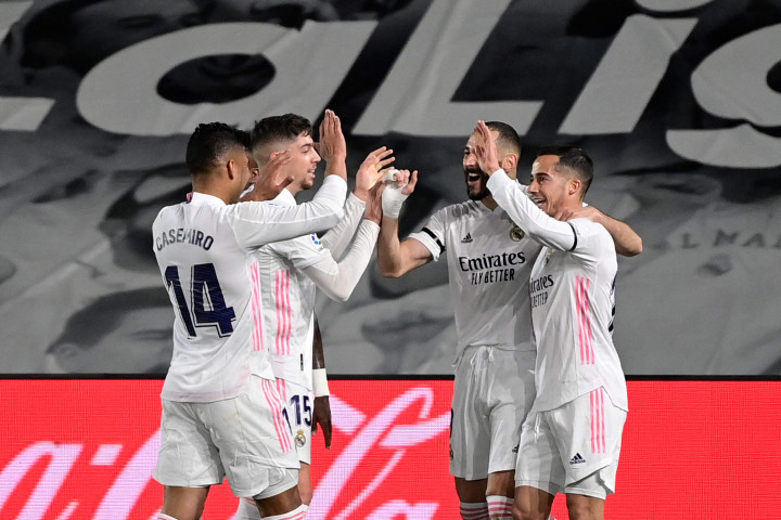 Madrid sudah memimpin dua gol tanpa balas di babak pertama lewat Karim Benzema dan Toni Kroos.