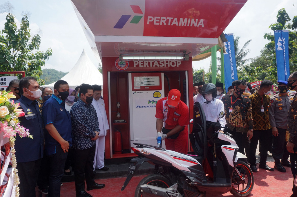 Dalam sambutannya, Erick Thohir menyampaikan, Pertashop merupakan sarana kemitraan dari Pertamina yang bertujuan membantu meningkatkan kesejahteraan masyarakat. 