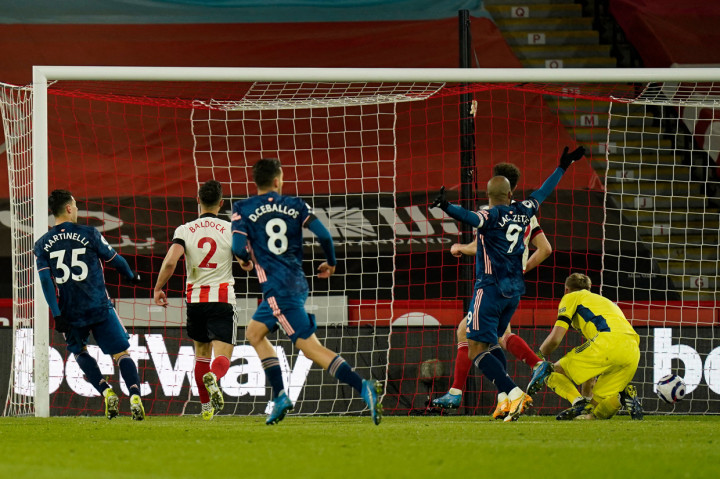 Di babak kedua Arsenal menambah dua gol lewat Gabriel Martinelli (71') dan Lacazette (85').