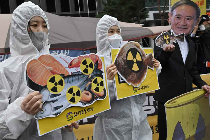 Korea Selatan menyatakan keprihatinan serius bahwa keputusan tersebut dapat membawa dampak langsung dan tidak langsung pada keselamatan orang-orang mereka dan lingkungan sekitarnya. 