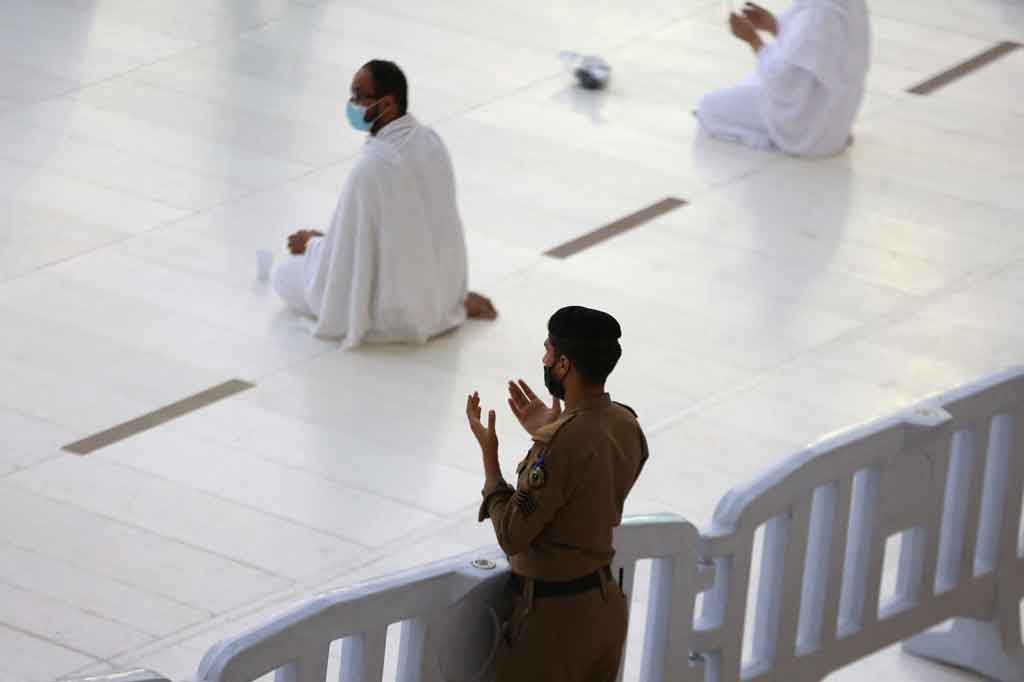 Kategori imunisasi yaitu seseorang yang mendapat dua dosis vaksin covid-19. Kemudian, seseorang yang setelah 14 hari menerima dosis pertama vaksin covid-19 serta yang sembuh dari infeksi.