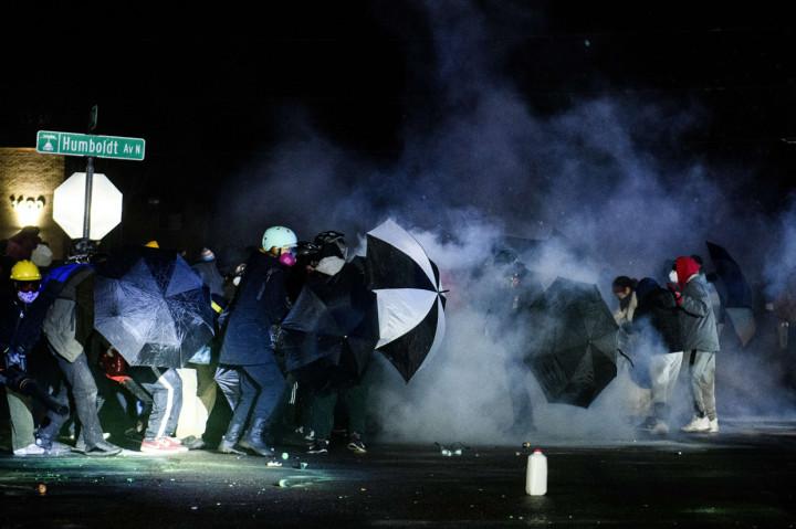 Minneapolis: Kerusuhan pecah di Kota Minneapolis di Minnesota, AS, pada Senin, 12 April 2021, malam waktu setempat, atau Selasa, 13 April 2021 WIB.