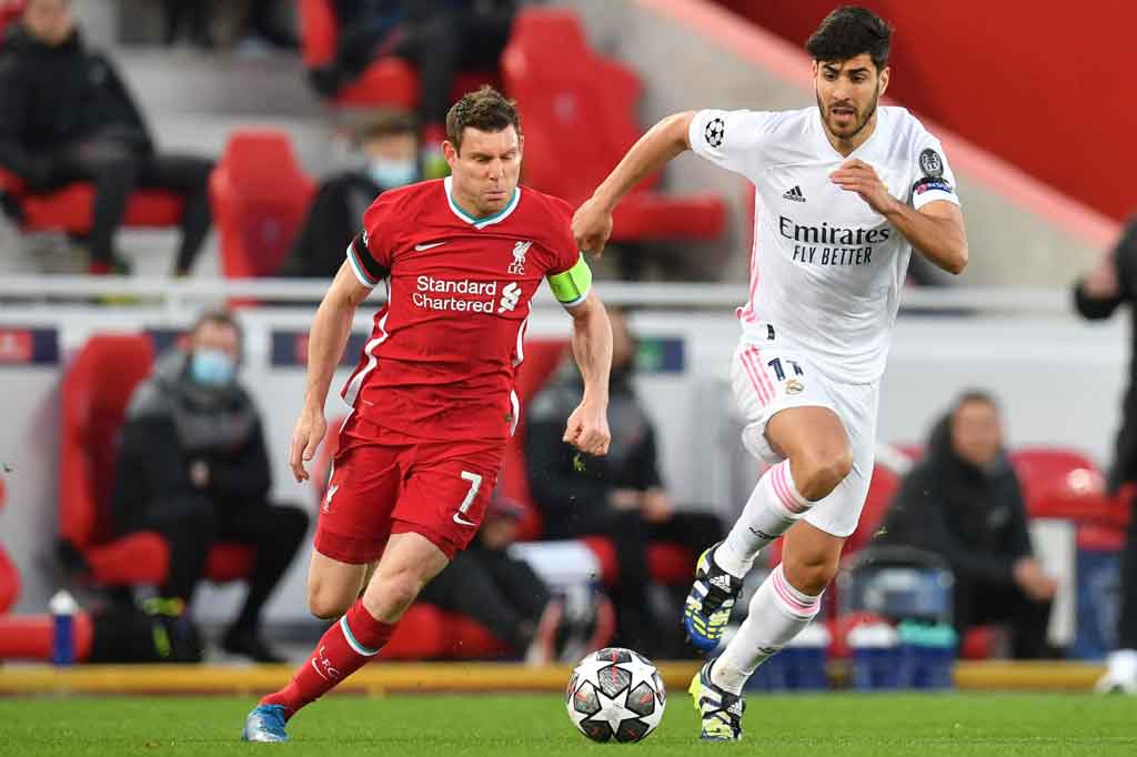 Pada menit ke-11, James Milner melepaskan tembakan spekulasi dari luar kotak penalti, tetapi Courtois melakukan penyelamatan gemilang untuk menepis bola ke samping gawang.