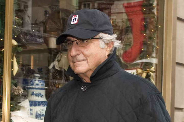 
Pada Februari 2020, pengacara mengatakan Madoff sakit parah dan ingin meninggalkan penjara agar bisa meninggal di rumah.

 Pengacara Brandon Sample mengatakan Madoff menderita penyakit ginjal kronis, dan beberapa penyakit kronis lainnya.