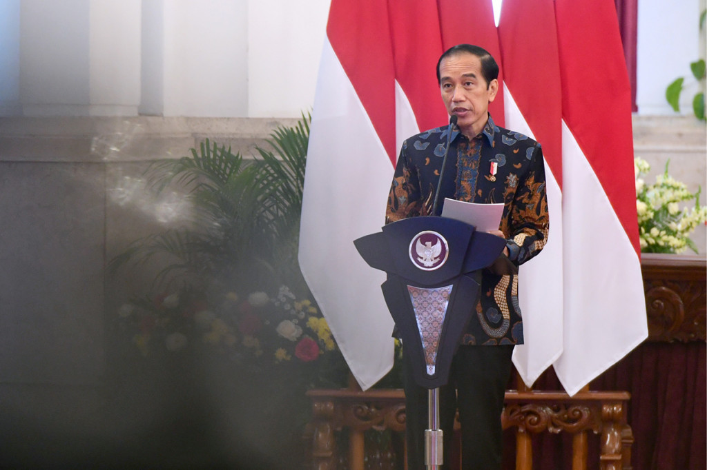 Jokowi juga berharap agar lebih banyak lagi kesempatan kerja yang dapat diberikan bagi para tenaga kerja lokal, menggerakkan industri UMKM, juga menaikkan angka ekspor Indonesia ke pasar global. 
