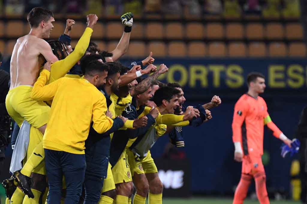 Skor 2-1 bertahan hingga bubaran untuk memastikan Villarreal lolos ke semifinal dengan kemenangan agregat 3-1 atas Dinamo, demikian catatan laman resmi UEFA.