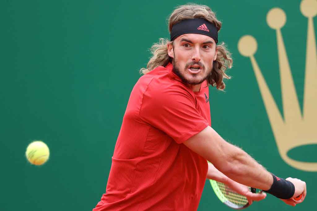 Di partai puncak Tsitsipas akan menghadapi pemenang antara Andrey Rublev atau Casper Ruud.