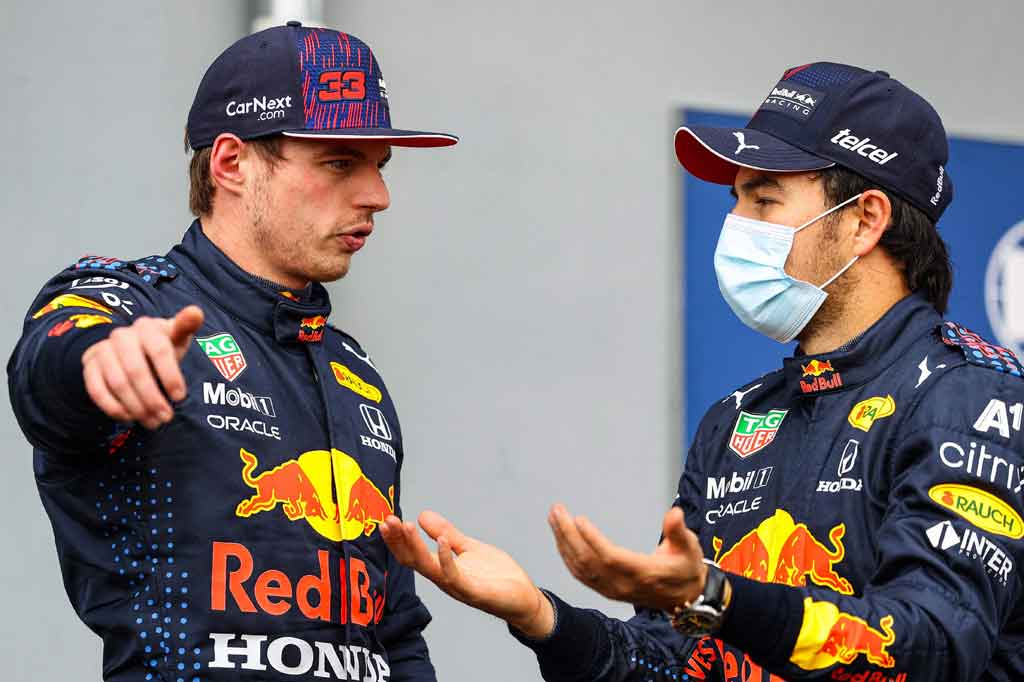 Sementara itu, Verstappen cukup diuntungkan dengan posisi startnya, dan bakal memanfaatkan slipstream untuk merangsek ke depan menuju tikungan pertama.