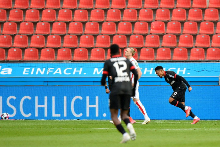 Hasilnya, mereka langsung memimpin ketika laga baru berjalan lima menit lewat Leon Bailey.