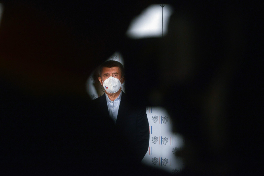 Rentetan ledakan mengguncang gudang amunisi Vrbetice, sekitar 330 kilometer dari Praha, pada 16 Oktober 2014. Ledakan menewaskan dua karyawan dari sebuah perusahaan swasta yang menyewa gudang tersebut dari organisasi militer negara.