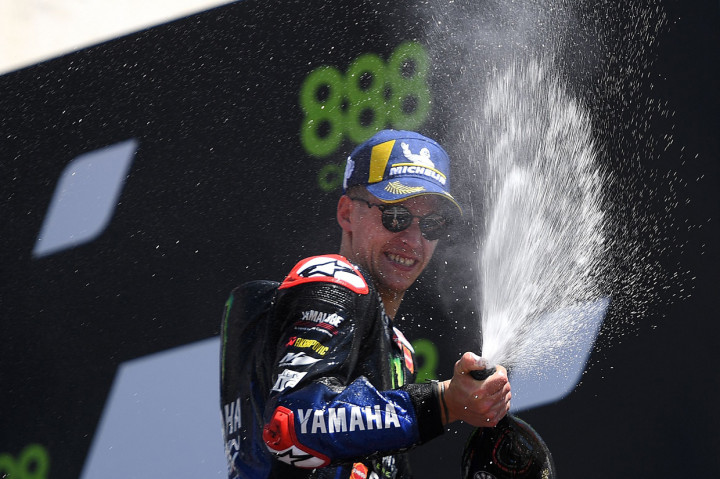 Tambahan poin penuh ini mengantarkan Quartararo menguasai posisi pertama klasemen MotoGP 2021. Dia mengumpulkan 61 poin.