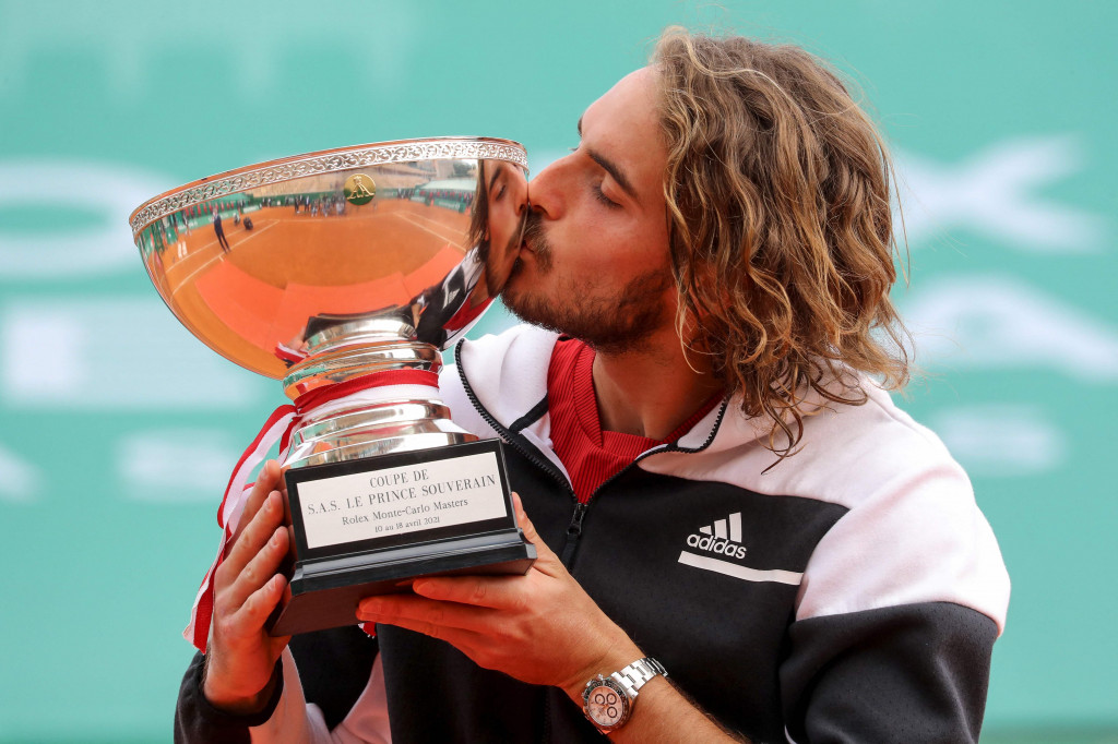 Petenis Yunani Stefanos Tsitsipas untuk pertama kalinya menjuarai turnamen tingkat ATP Masters 1000 dengan keluar sebagai pemenang pada laga final Monte Carlo Masters setelah mengalahkan Andrey Rublev.