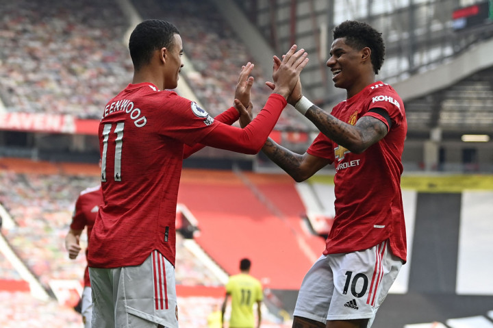 The Red Devils membuka keunggulan lebih dulu lewat Mason Greenwood, yang dengan cepat dibalas James Tarkowski.