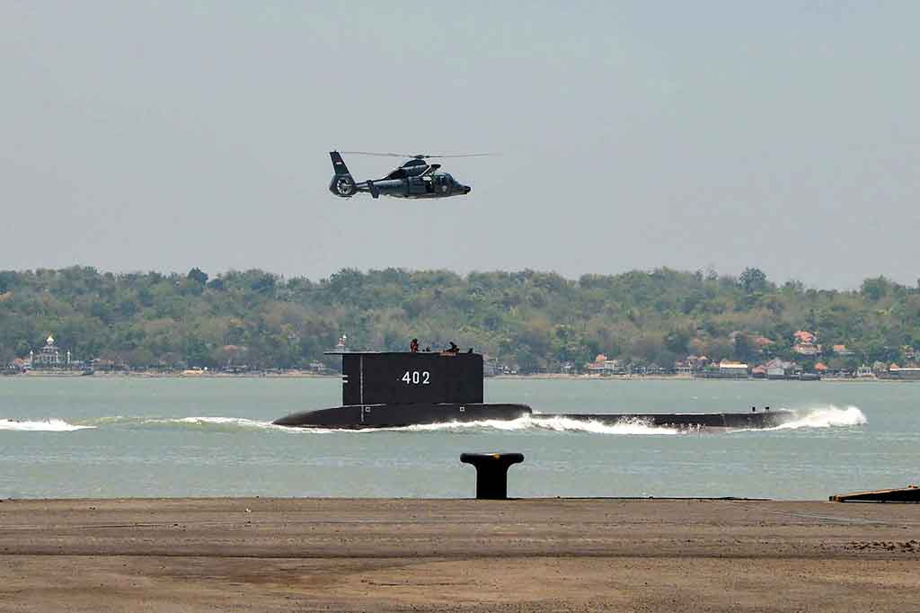 KRI Nanggala-402 menjadi salah satu pelaku pada latihan penembakan rudal di Laut Bali, yang direncanakan dilaksanakan pada Kamis, 22 April 2021, yang juga disaksikan Tjahjanto dan Kepala Staf TNI AL Laksamana Yudho Margono. KRI Nanggala-402 memiliki 'saudara kembar', yaitu KRI Cakra-401.