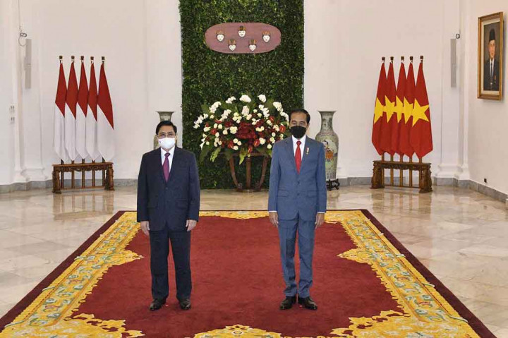 Presiden Joko Widodo melakukan pertemuan bilateral dengan Perdana Menteri (PM) Vietnam Pham Minh Chinh di Istana Kepresidenan Bogor, Jawa Barat, Jumat, 23 April 2021. Pertemuan  tersebut membahas kerja sama antara kedua negara.