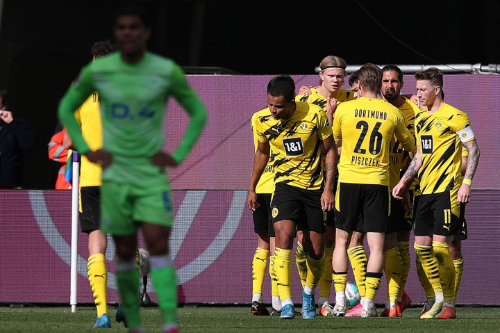 Namun tambahan tiga angka belum bisa mengangkat posisi Dortmund dari peringkat lima dengan 55 angka dari 31 laga. Sementara Wolfsburg tertahan di posisi tiga dengan 57 angka dari 31 laga.