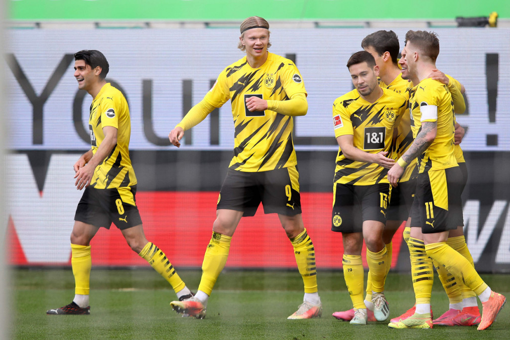 Hingga bubaran, tidak ada tambahan gol yang tercipta. Skor 2-0 untuk keunggulan Dortmund tetap bertahan.
 