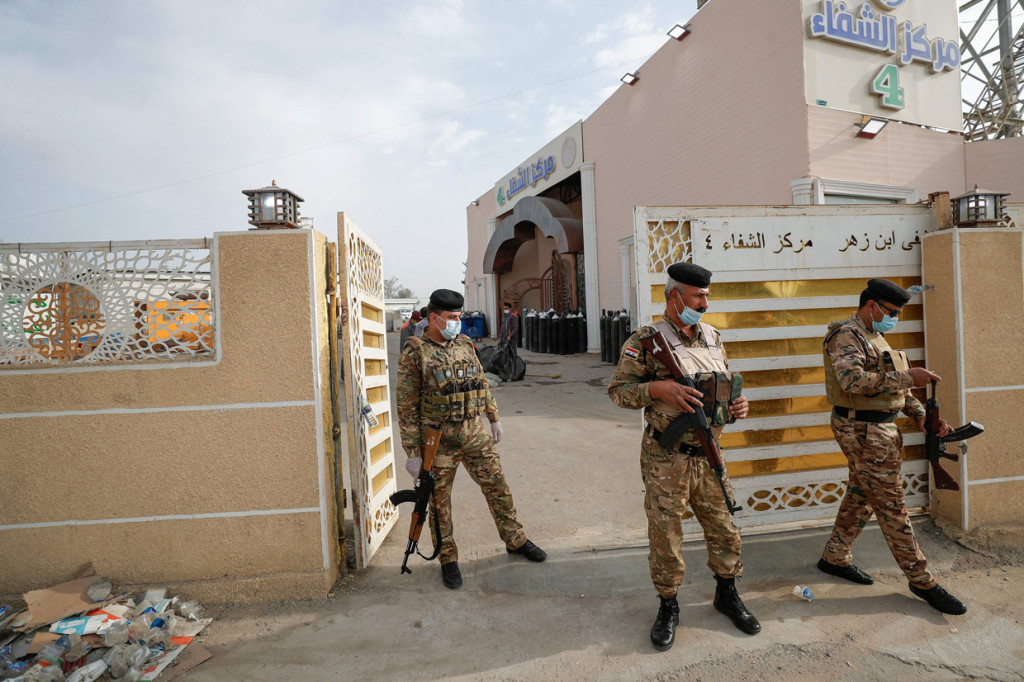 Kepala Unit Pertahanan Sipil Irak mengatakan kebakaran terjadi di unit perawatan intensif paru. 90 dari 120 orang yang mendiami unit tersebut telah diselamatkan dari rumah sakit.
