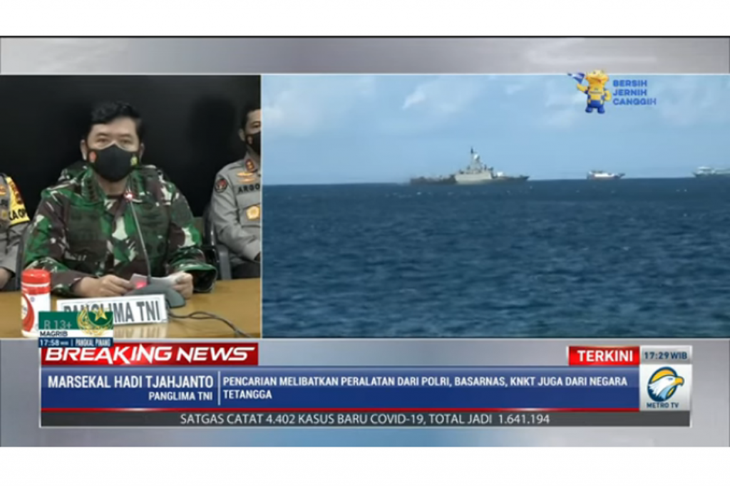 Ia menyampaikan, telah diperoleh citra yang telah dikonfirmasi sebagai bagian KRI Nanggala 402 meliputi kemudi vertikal belakang, jangkar, bagian luar badan tekan, kemudi selam timbul, bagian kapal yang lain termasuk baju keselamatan awak kapal NK-11.