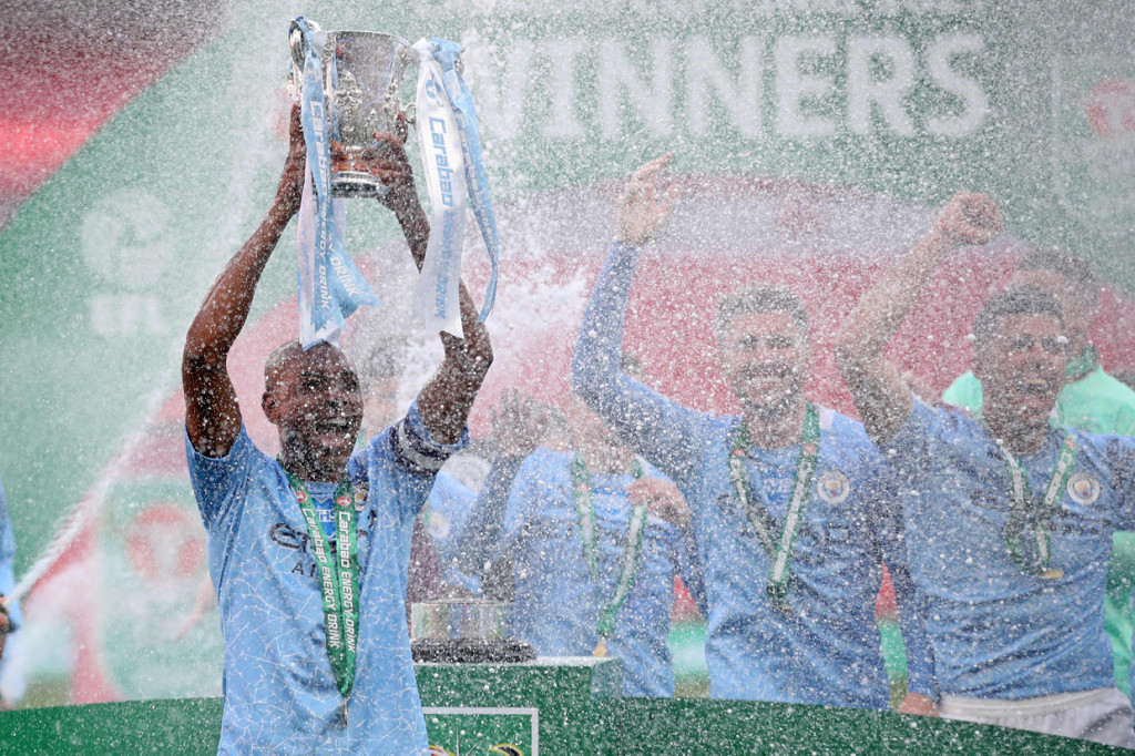 Manchester City berhasil jadi juara Piala Liga Inggris untuk kali keempat secara beruntun usai mengalahkan Tottenham Hotspur pada laga final.