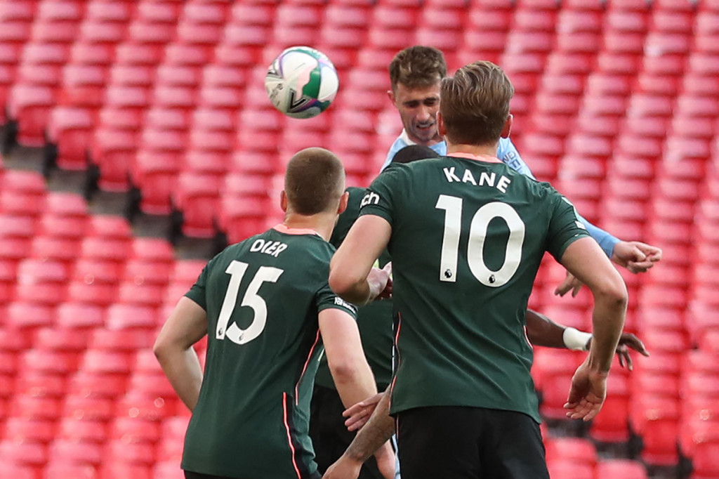 Kebuntuan baru pecah di menit ke-82, ketika sepak pojok Kevin de Bruyne disambut sundulan Aymeric Laporte. 