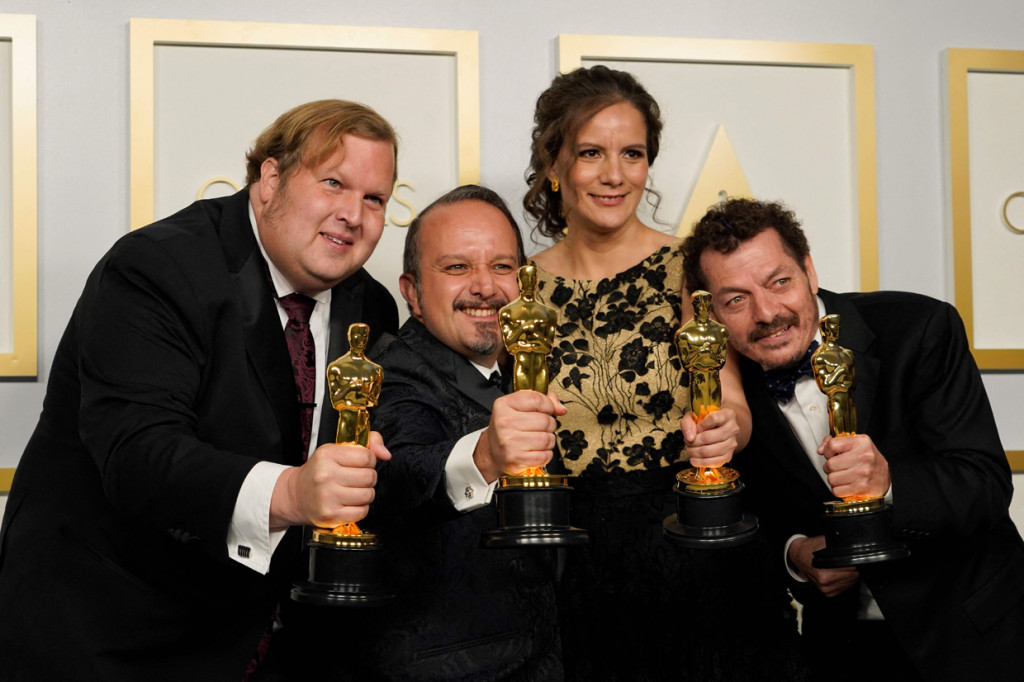 Nominasi kategori Best Sound sudah dimenangkan oleh film Sound of Metal. Dengan begitu kesempatan Soul untuk kembali menang hanya ada pada nominasi kategori Best Original Score.