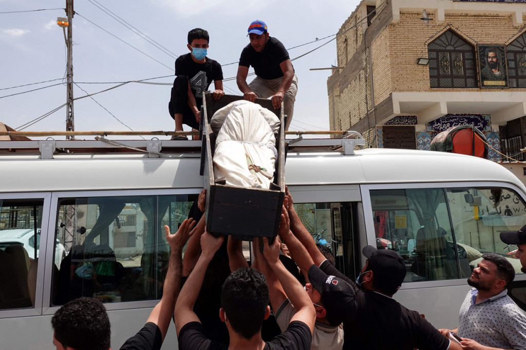 Korban meninggal akibat kebakaran di salah satu RS khusus penanganan Covid-19 di Baghdad Timur, Irak, bertambah menjadi 82 orang.
