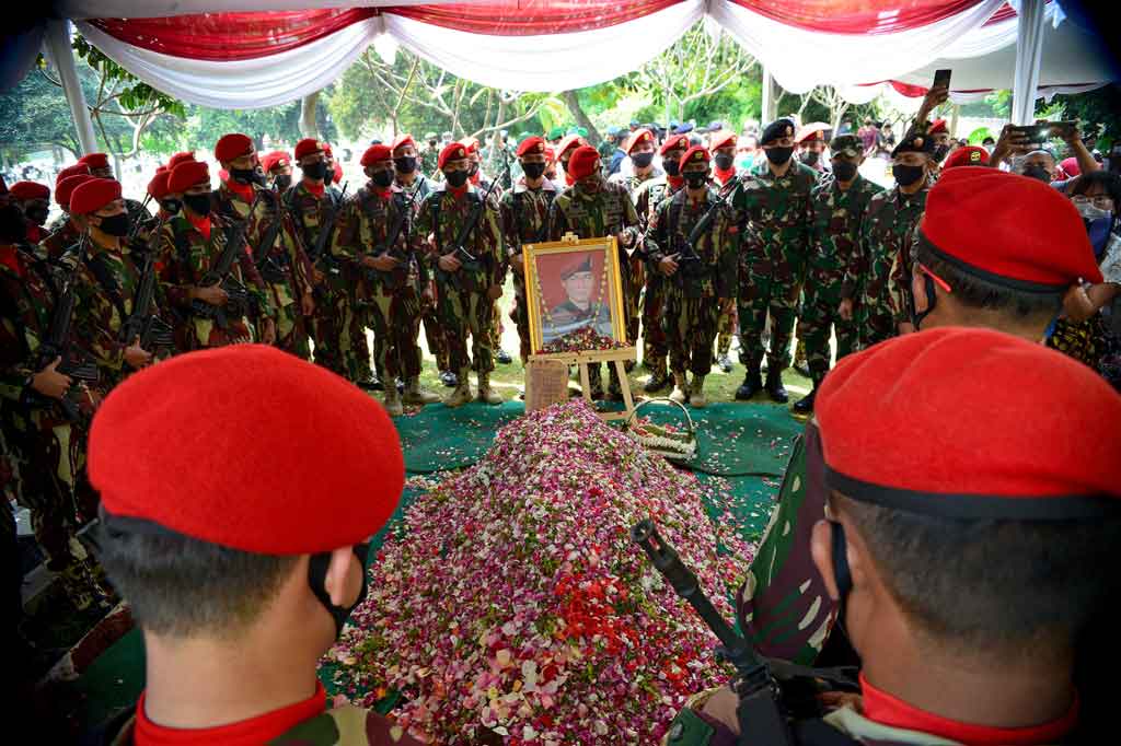 Kabinda Papua Mayjen (Anumerta) I Gusti Putu Danny Karya Nugraha gugur usai kontak senjata dengan Tentara Pembebasan Nasional Papua Barat (TPNPB) di Distrik Beoga, Kabupaten Puncak, Papua, Minggu, 25 April 2021 lalu. 