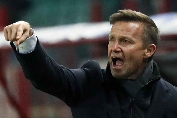 
Majalah sepak bola Jerman Kicker menyatakan, pria berusia 47 tahun kelahiran Wisconsin tersebut telah menolak pinangan Tottenham Hotspur dan memutuskan untuk menangani Leipzig.