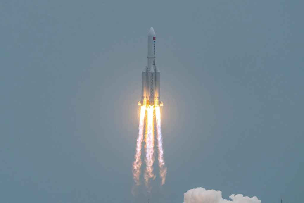 Setelah selesai dirakit, stasiun luar angkasa Tiongkok diperkirakan akan tetap berada di orbit rendah antara 400 dan 450 kilometer di atas Bumi selama 15 tahun.