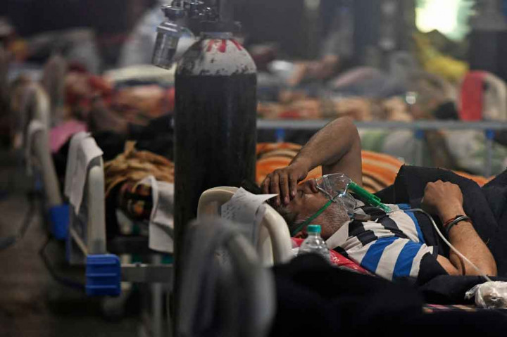 Kementerian Kesehatan India melaporkan 379.257 kasus baru covid-19 dan 3.645 kematian baru pada Kamis. Sejauh ini, itu adalah hari paling mematikan bagi India sejak awal pandemi.