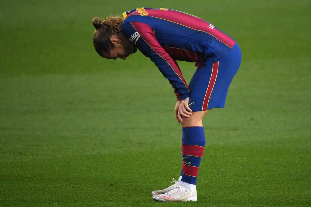 Dominasi Barcelona berlanjut di babak kedua, sayang peluang Griezmann menyelesaikan umpan tarik Ilaix Moriba masih melebar.