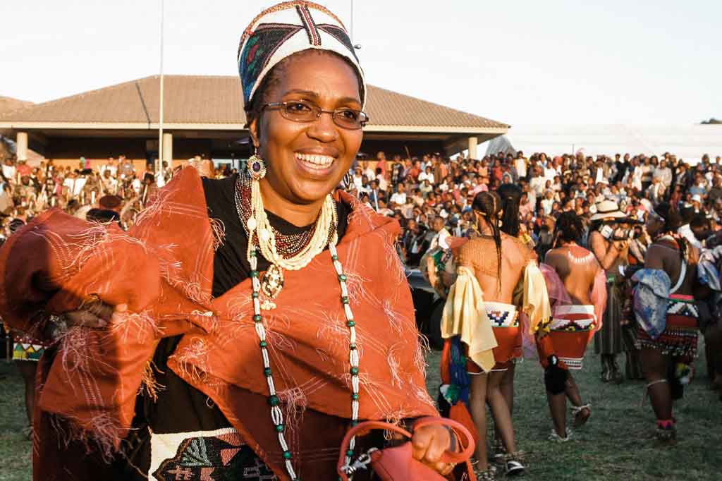 Dlamini-Zulu, istri ketiga raja Zulu, terpilih sebagai bupati saat keluarga kerajaan berada dalam masa berkabung tiga bulan sebelum raja berikutnya diangkat.