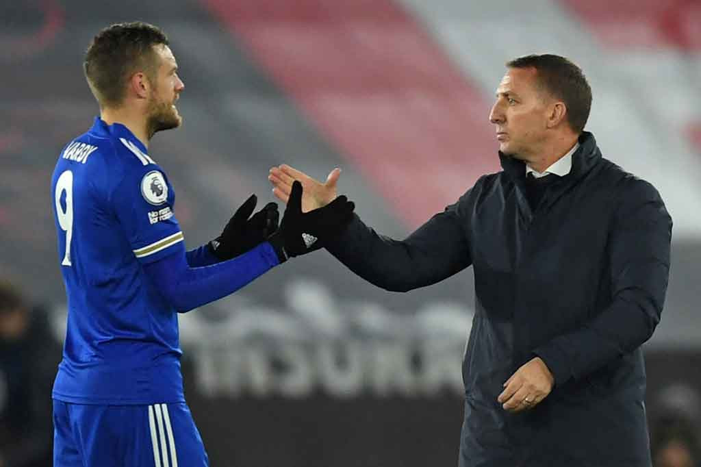 Sedangkan Leicester (63) tak beranjak dari tempat ketiga, kendati posisi mereka masih cukup kuat dalam perburuan empat besar.