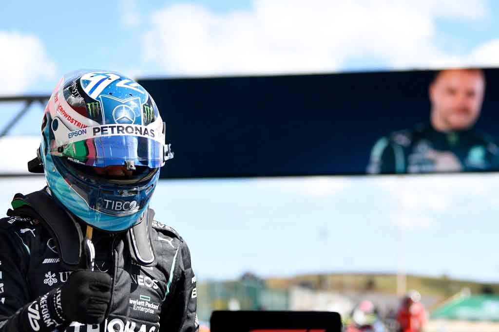 Valtteri Bottas merebut pole position Grand Prix Portugal setelah mengalahkan rekan satu timnya di Mercedes, Lewis Hamilton dengan margin yang sangat tipis di babak kualifikasi, Sirkuit Algarve, Portimao, Sabtu.