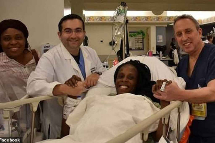 Seorang perempuan asal Mali melahirkan bayi kembar sembilan atau nonuplet di Maroko pada Selasa, 4 Mei 2021 waktu setempat. Saat ini kesembilan bayi tersebut dalam keadaan baik-baik saja.