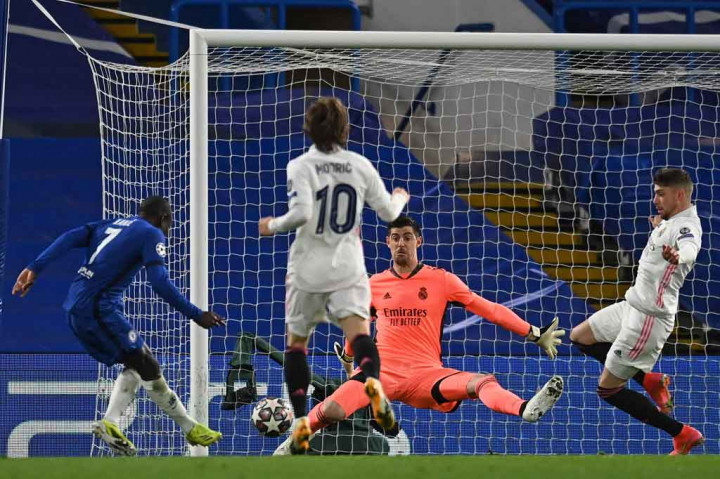 Pada menit ke-66, Werner mengirim umpan yang berusaha diselesaikan N'Golo Kante, namun tembakannya berhasil dihadang Courtois.