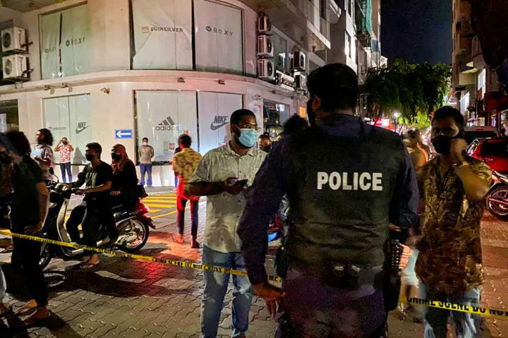 Polisi memastikan bahwa Nasheed mengalami luka-luka tetapi tidak memberikan rinciannya. Mereka bilang dia dirawat di Rumah Sakit ADK di Male.