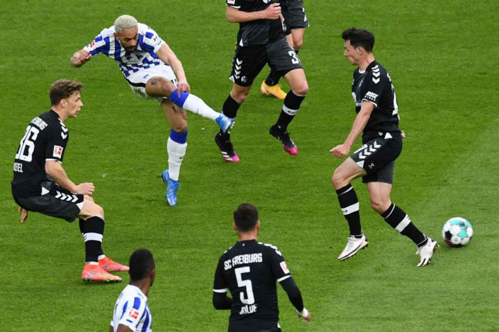 Matheus Cunha nyaris menambah keunggulan Hertha pada menit ke-73 jika saja tembakan jarak jauhnya tidak menghantam tiang gawang.