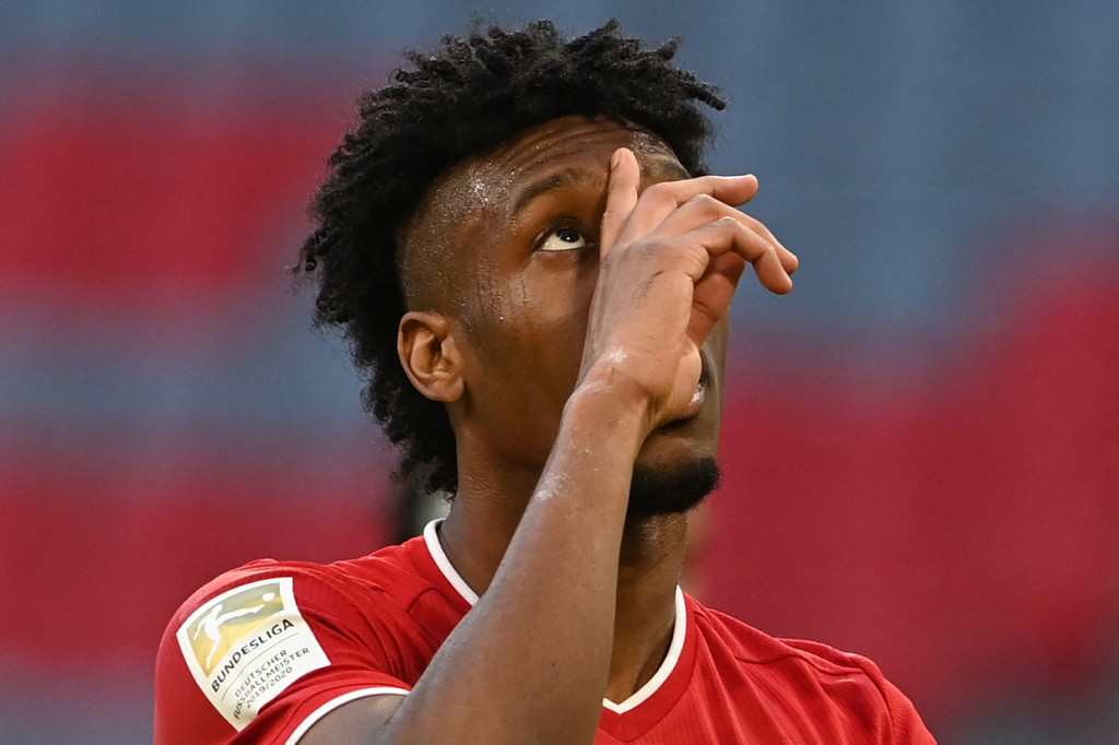 Kingsley Coman melakukan selebrasi usai mencetak gol ke gawang Moenchengladbach.